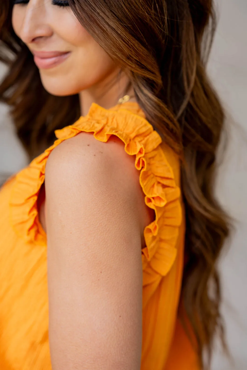 Wavy Ruched Strap Button Tank